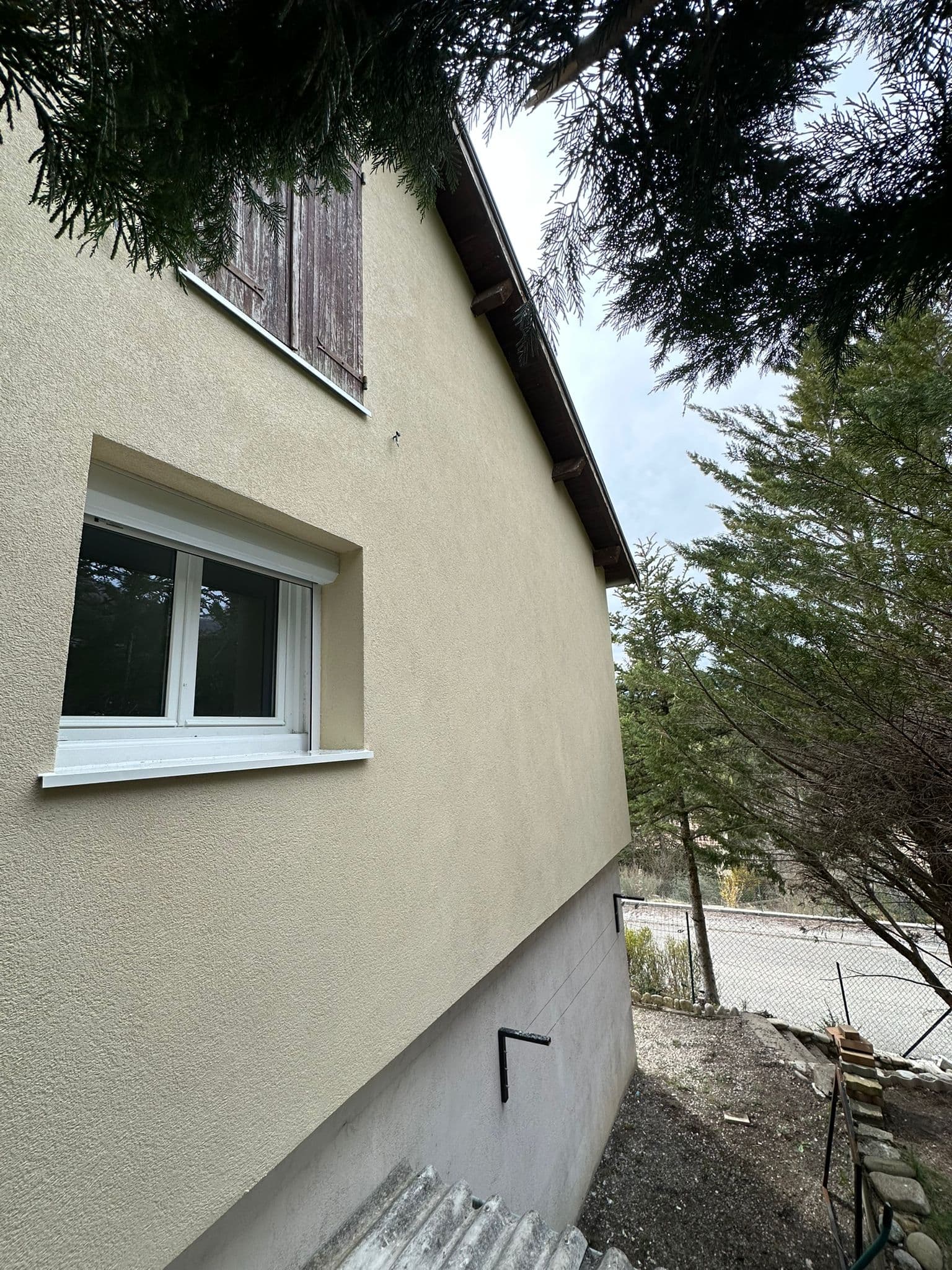 Rénovation globale — PAC, ballon thermodynamique & isolation 10