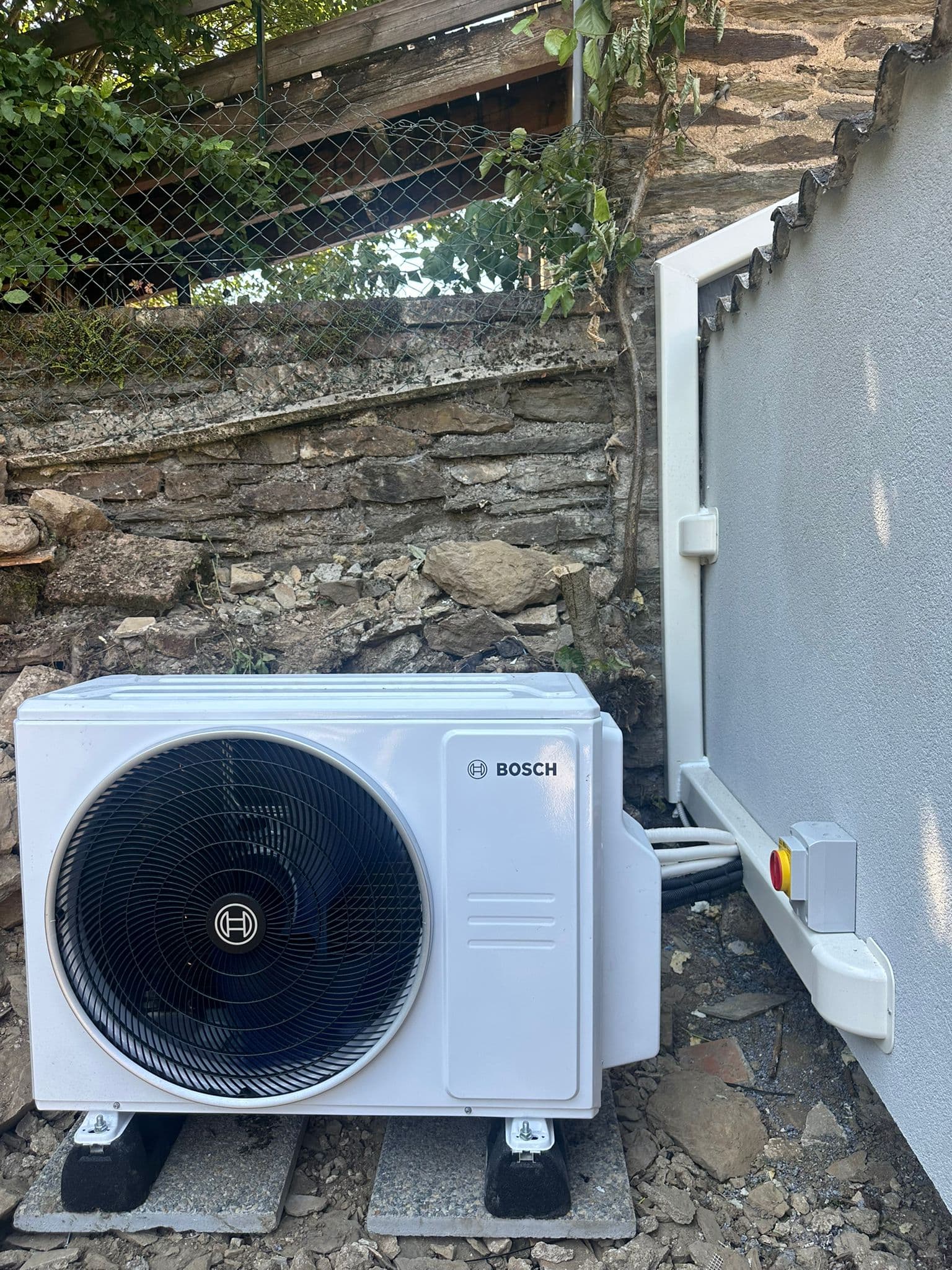 Rénovation énergétique globale — ITE, isolation sous-sol, PAC & ballon 7